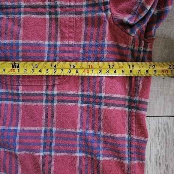 Vineyard Vines S pink Flannel - Picture 7 of 8